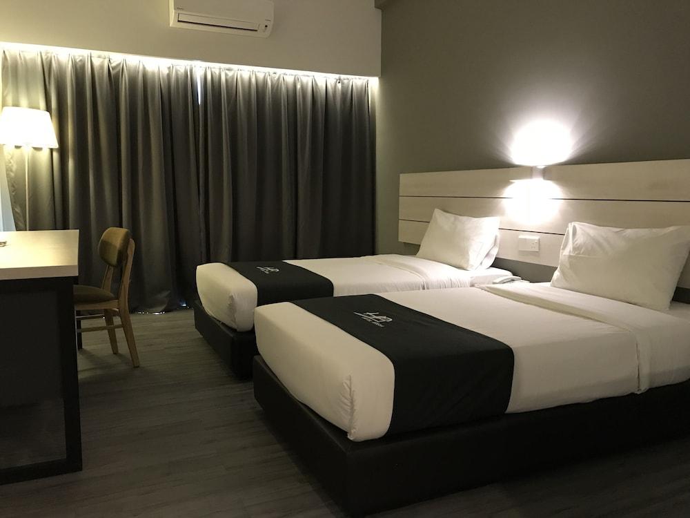 Hotel Arissa Malacca Exterior photo