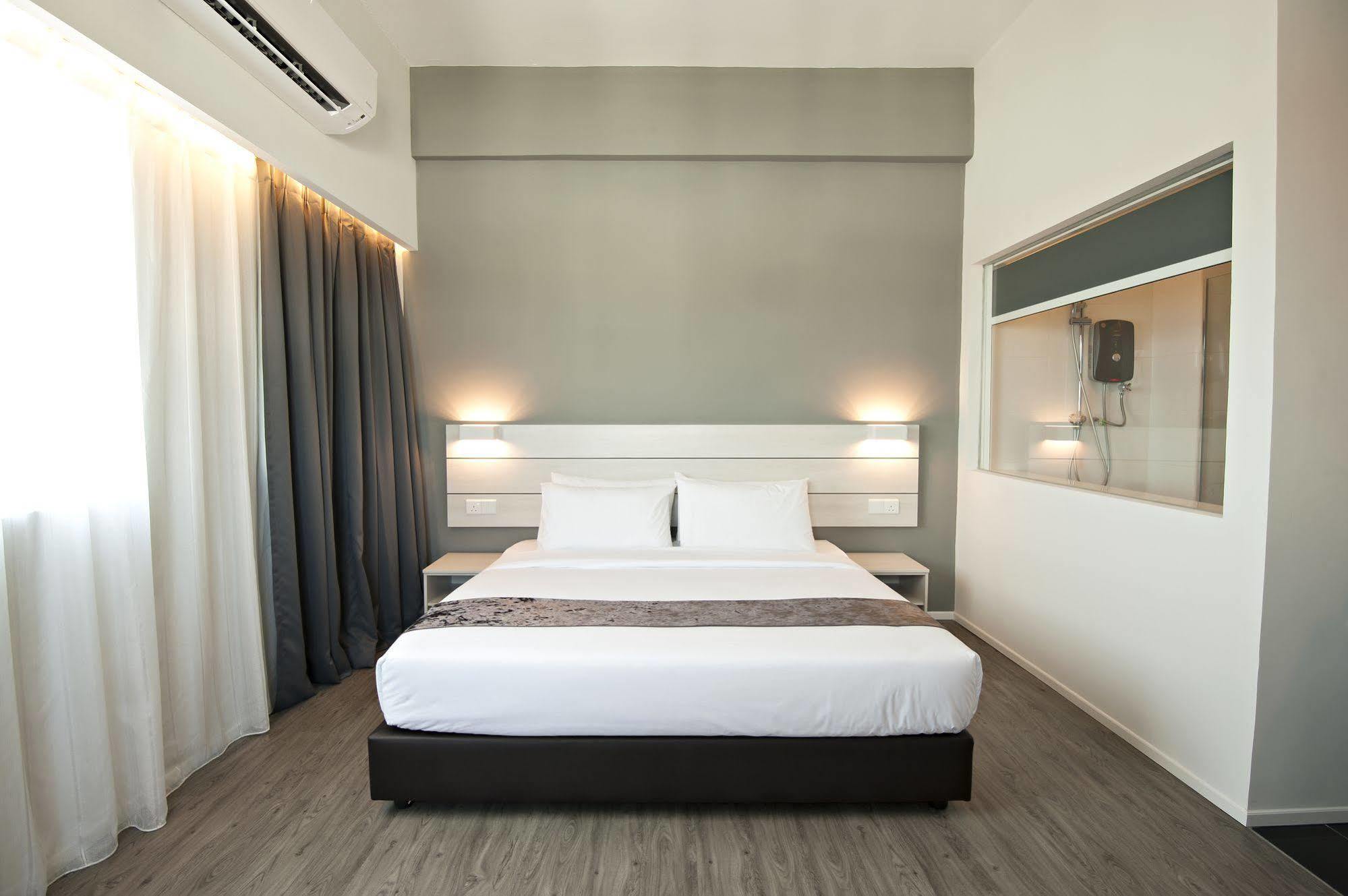 Hotel Arissa Malacca Exterior photo